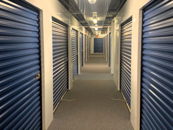 Extra Space Storage - 6696 - Southampton - Leecon Ct - 10 Leecon Court