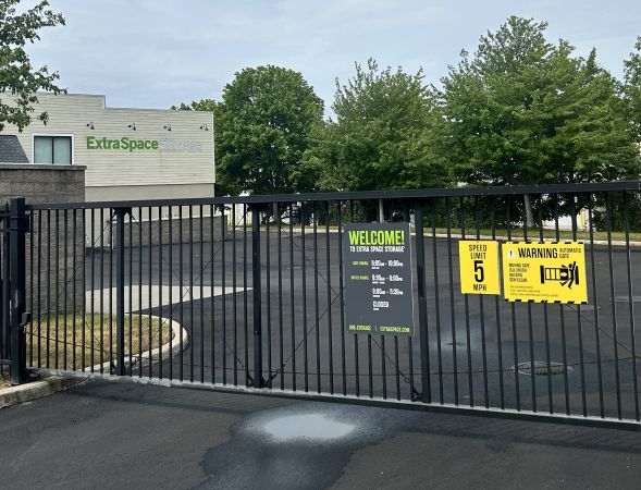 Extra Space Storage - 6696 - Southampton - Leecon Ct - 10 Leecon Court