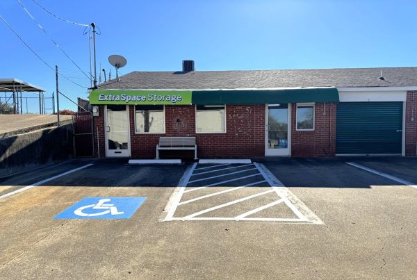 Extra Space Storage - 6682 - Euless - N Main St - 413 North Main Street