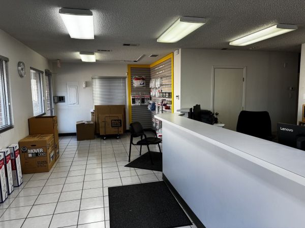 Extra Space Storage - 6682 - Euless - N Main St - 413 North Main Street