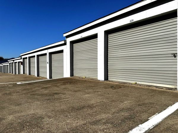 Extra Space Storage - 6682 - Euless - N Main St - 413 North Main Street