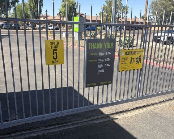 Extra Space Storage - 6638 - Glendale - 6015 N 67th Ave - 6015 North 67th Avenue
