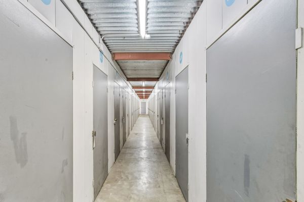 Extra Space Storage - 6638 - Glendale - 6015 N 67th Ave - 6015 North 67th Avenue
