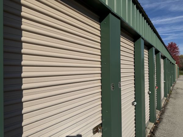 Miles of Storage - Richmond - 401 Porterfield Avenue