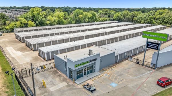 Extra Space Storage - 6739 - Denton - Virginia Cir - 2820 Virginia Circle