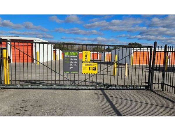 Extra Space Storage - 6740 - San Antonio - Poteet Jourdanton Fwy - 9018 Poteet Jourdanton Freeway Access Road