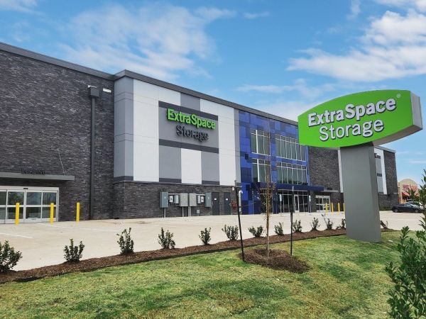 Extra Space Storage - 6152 - Houston - 3307 Fuqua St - 3307 West Fuqua Street