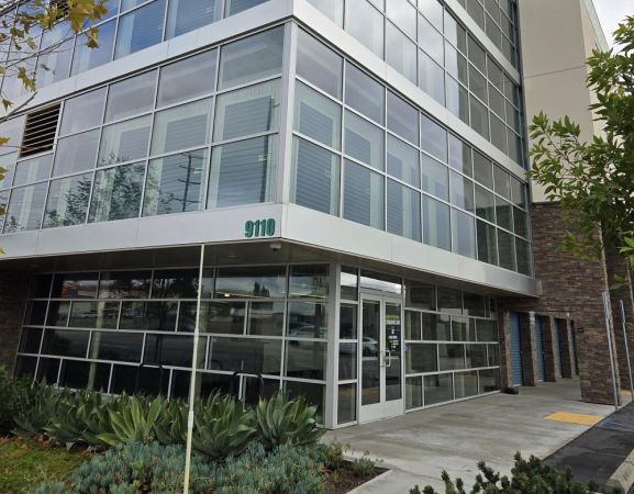 Extra Space Storage - 6706 - Chatsworth - De Soto Ave - 9110 De Soto Avenue