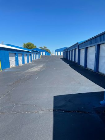 Storage Lion - 1823 S Baker Blvd - 1823 South Baker Boulevard