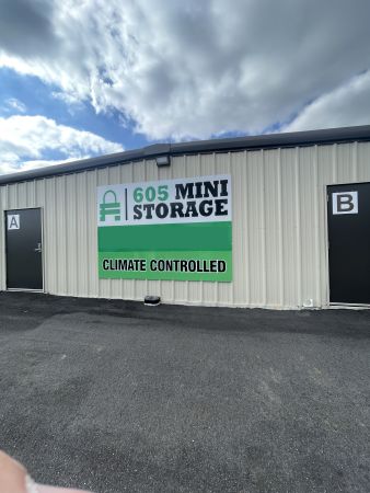 605 Mini Storage - 1894 South State Highway 605