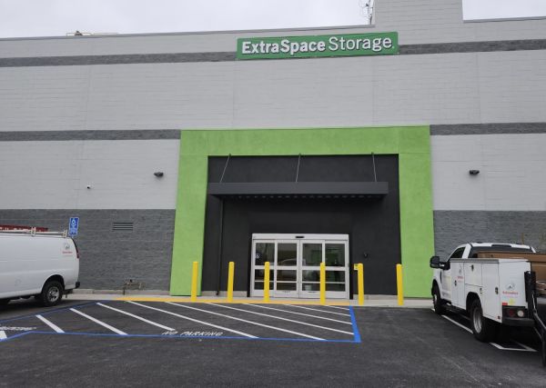Extra Space Storage - 6701 - Los Angeles - Dunham St - 4450 Dunham Street