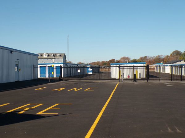 King Self Storage - 77 King Boulevard