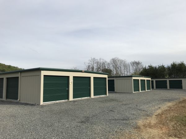 Lovingston Self Storage - 40 Callohill Drive