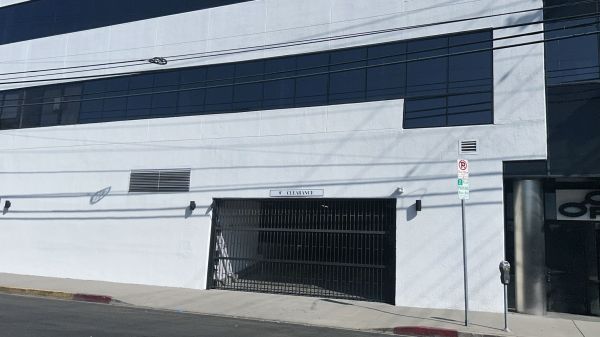 BestKept Storage - Climate Controlled 72 deg / 45 RH - 1663 Sawtelle Boulevard