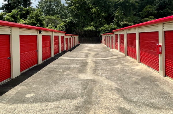 10 Federal Storage - Riverside Dr - 4100 Riverside Drive