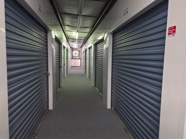 10 Federal Storage - Riverside Dr - 4100 Riverside Drive