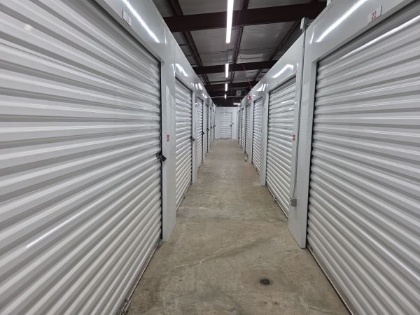 10 Federal Storage - Riverside Dr - 4100 Riverside Drive