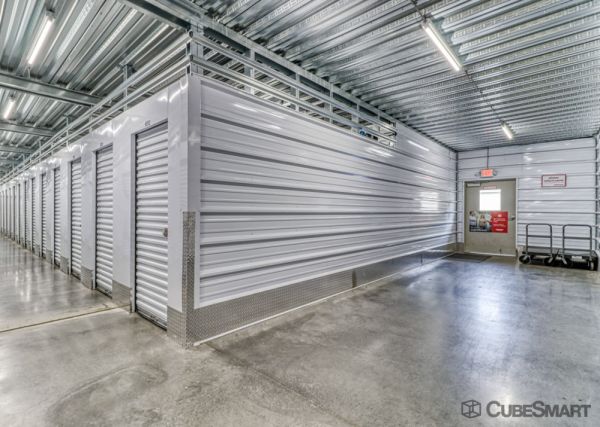 CubeSmart Self Storage - 1053 Cromwell Avenue - Ct - 1053 Cromwell Avenue