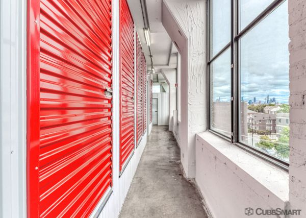 CubeSmart Self Storage - IL Chicago 35th Street - 1038 West 35th Street