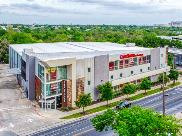 CubeSmart Self Storage - 5715 Burnet Road - TX - 5715 Burnet Road