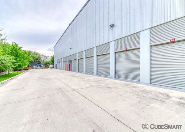 CubeSmart Self Storage - 5715 Burnet Road - TX - 5715 Burnet Road