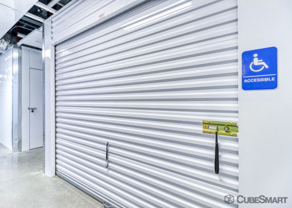 CubeSmart Self Storage - 5715 Burnet Road - TX - 5715 Burnet Road