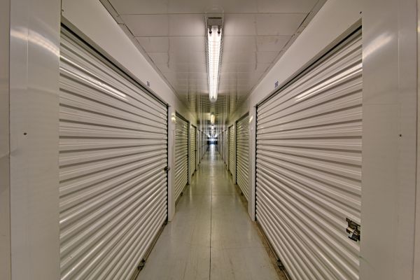 Kissing Tree Storage - 202 Coachman Drive