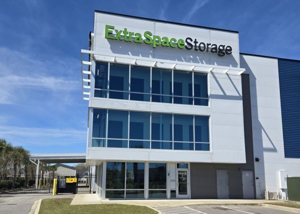 Extra Space Storage - 6829 - Myrtle Beach - Loyola Dr - 123 Loyola Drive