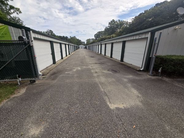 Extra Space Storage - 6810 - Summerville - 1217 Central Ave - 1217 Central Avenue