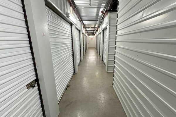 SmartStop Self Storage - Dallas - 8110 South Cockrell Hill Rd - 8110 South Cockrell Hill Road