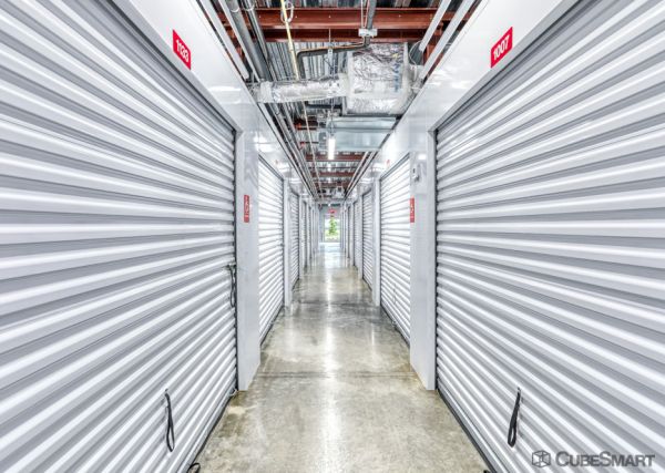 CubeSmart Self Storage - Philips Highway - 3909 Philips Highway