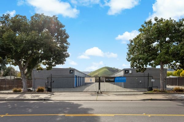 Storwell Storage - Morgan Hill - 16325 Barrett Avenue