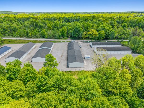 LocalStorage Hubbard - 2842 Bell Wick Road