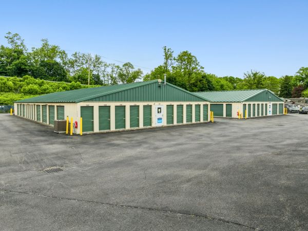 LocalStorage New Windsor - 8 Sloop Hill Road