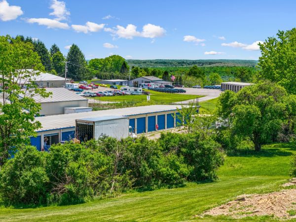 LocalStorage Ridgeview - 130 Jaycee Drive