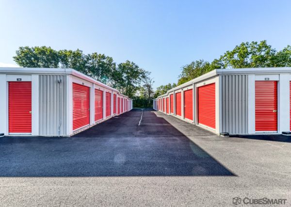 CubeSmart Self Storage CT Bloomfield Granby St - 85 Granby Street