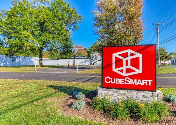 CubeSmart Self Storage CT Bloomfield Granby St - 85 Granby Street