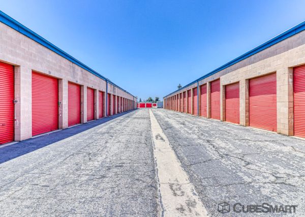CubeSmart Self Storage - CA Visalia South Lovers Lane - 625 South Lovers Lane