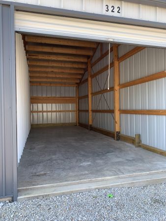 C & J Storage - 1221 Dogwood