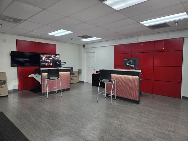 Extra Space Storage - 6859 - Tampa - 2320 W Hillsborough Ave - 2320 West Hillsborough Avenue