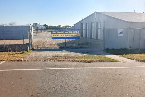 Lakeview Storage - 304 South 2nd Street