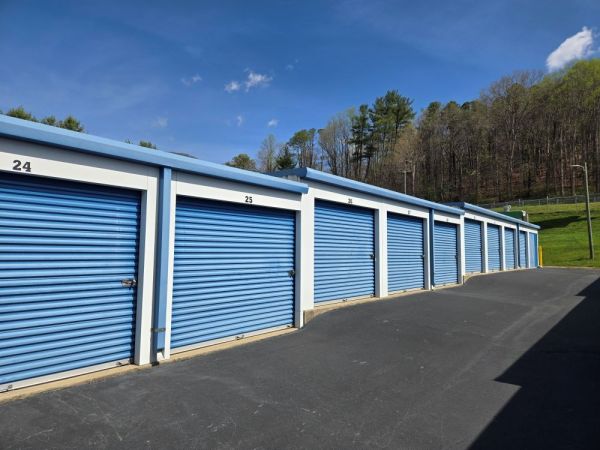 Extra Space Storage - 6806 - Fairview - Charlotte Hwy - 875 Charlotte Highway