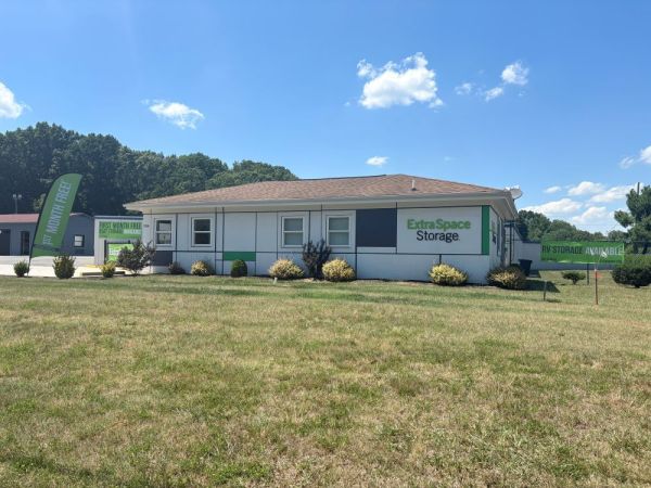 Extra Space Storage - 6818 - Mooresville - 1246 River Hwy - 1246 River Highway