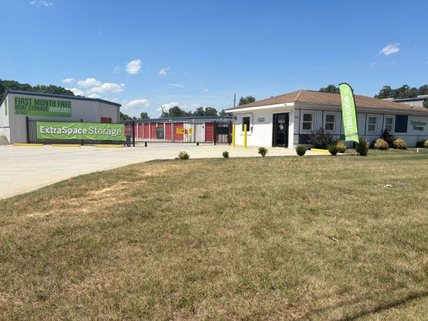 Extra Space Storage - 6818 - Mooresville - 1246 River Hwy - 1246 River Highway