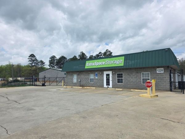 Extra Space Storage - 6820 - Mooresville - 1220 River Hwy - 1220 River Highway