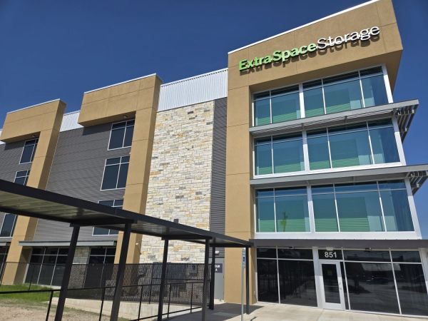 Extra Space Storage - 6671 - Austin - 851 Airport Blvd - 851 Airport Boulevard