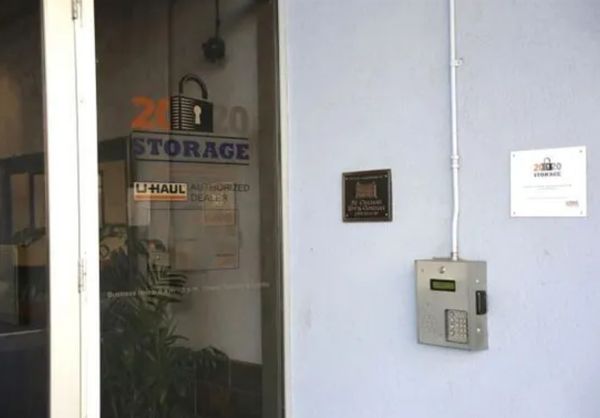 2020 Storage - 2020 Arapahoe Street