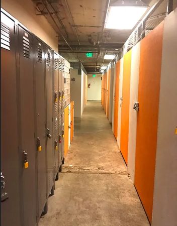 2020 Storage - 2020 Arapahoe Street