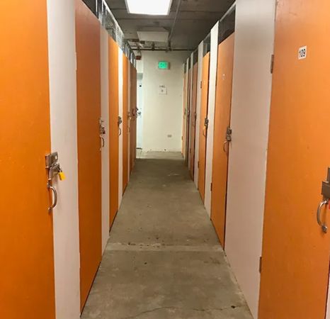 2020 Storage - 2020 Arapahoe Street