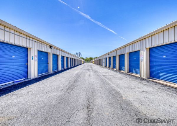 CubeSmart Self Storage - 300 East Little York - TX - 300 East Little York Road